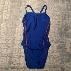 🏷️ 5 for $25 - SPEEDO swimsuit